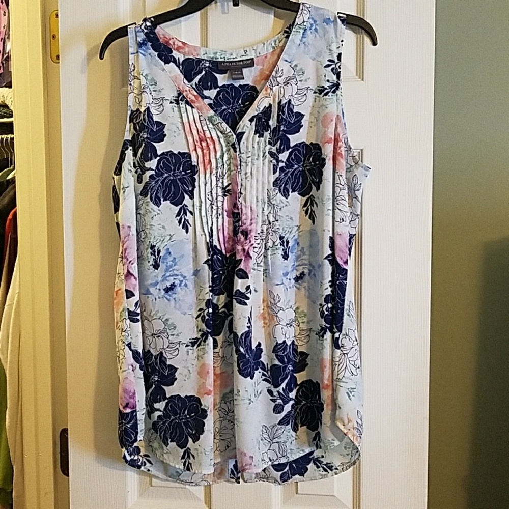 Pea in the Pod maternity top